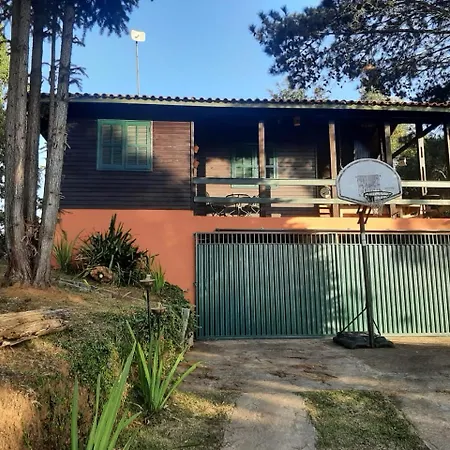 Casa de campo em Monte Verde , linda vista para montanhas-3